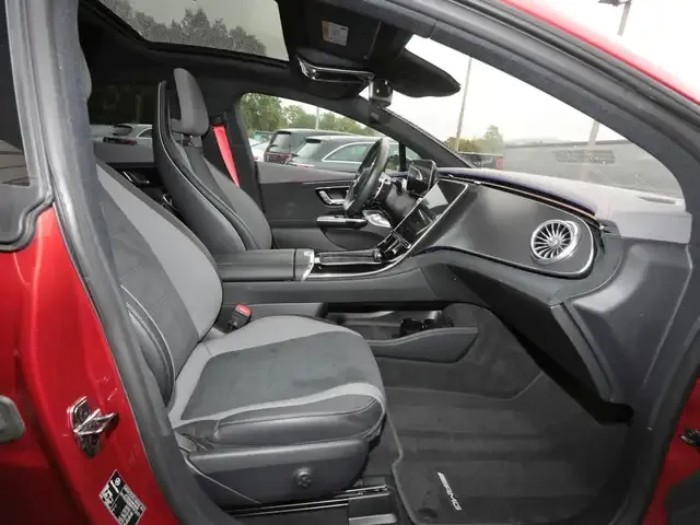 Mercedes-Benz EQE 53