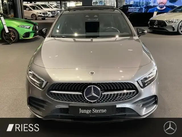 Mercedes-Benz A 200