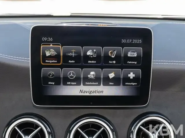 Mercedes-Benz GLA 180