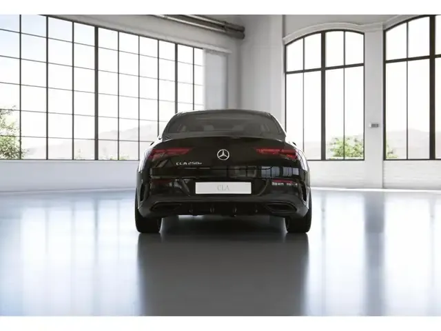 Mercedes-Benz CLA 250