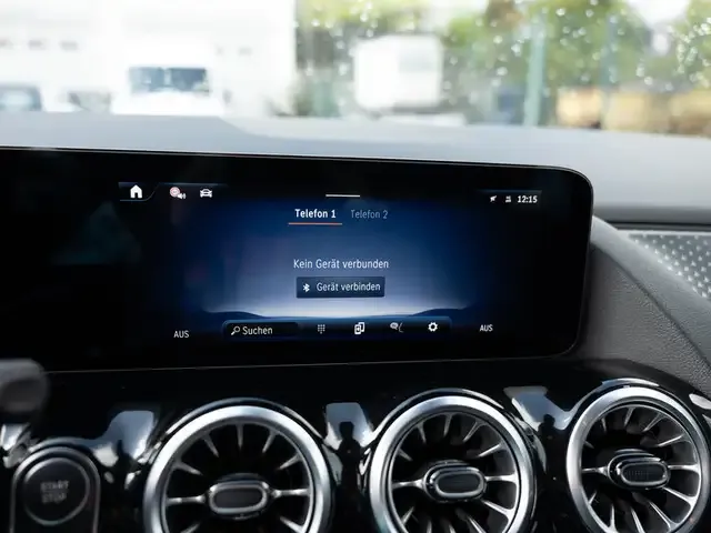 Mercedes-Benz EQA 300