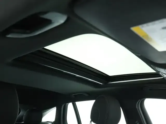 Mercedes-Benz EQC 400