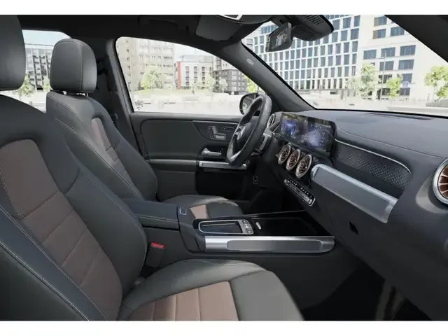 Mercedes-Benz EQB 300