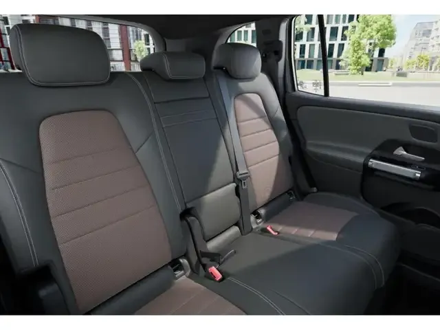 Mercedes-Benz EQB 300