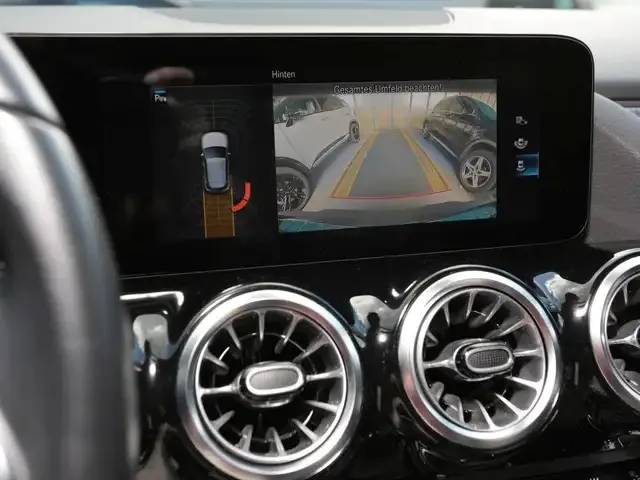 Mercedes-Benz EQA 250