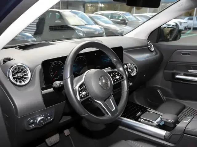 Mercedes-Benz EQA 250