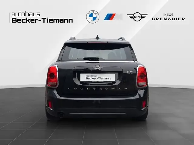 MINI One Countryman