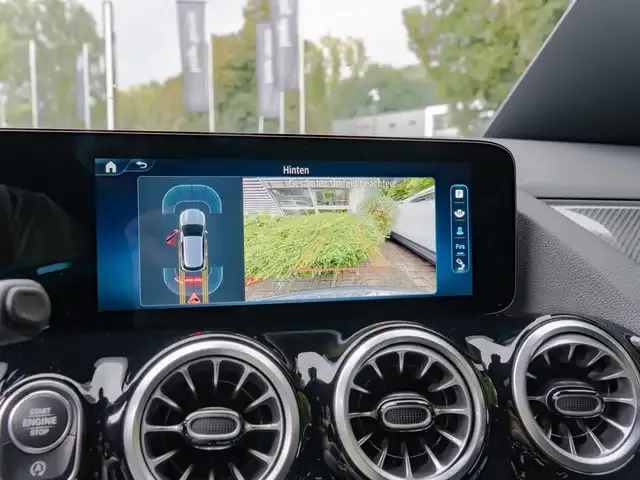 Mercedes-Benz GLA 180