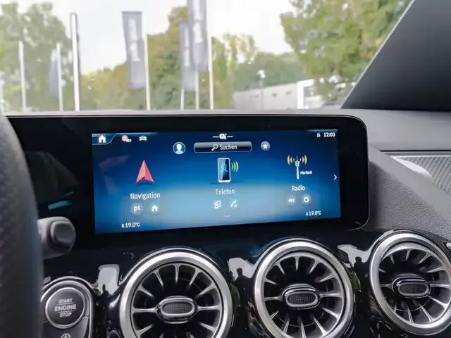 Mercedes-Benz GLA 180