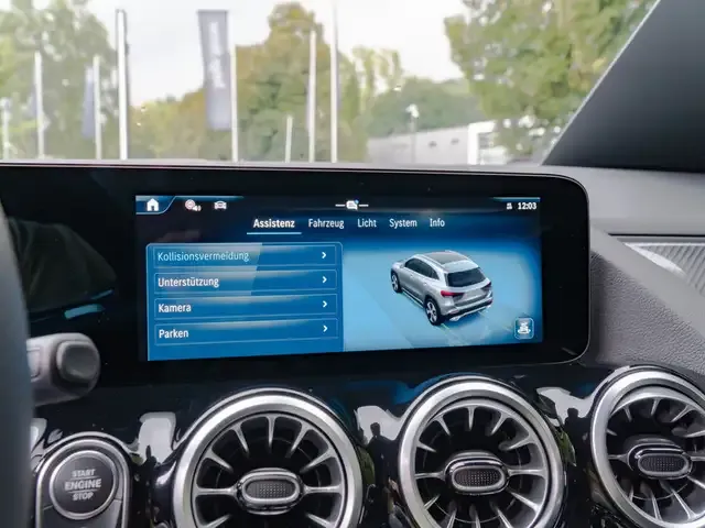 Mercedes-Benz GLA 180