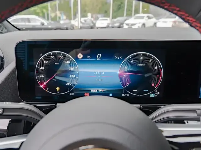 Mercedes-Benz GLA 180