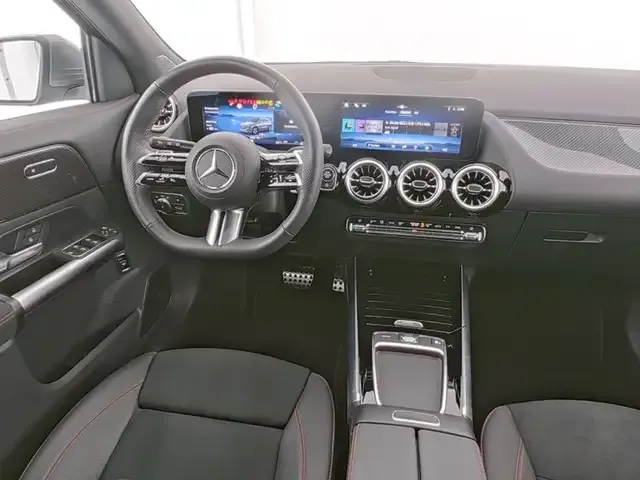 Mercedes-Benz GLA 180