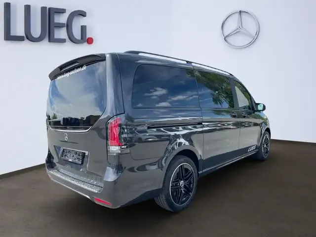 Mercedes-Benz V 250