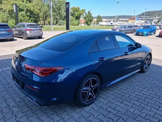 Mercedes-Benz CLA 200
