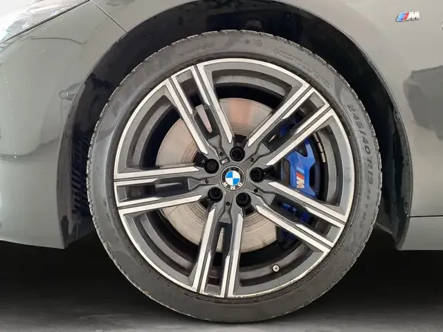 BMW M850