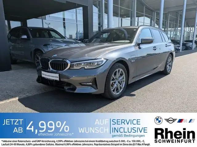 BMW 330