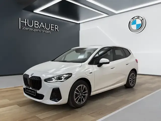 BMW 225
