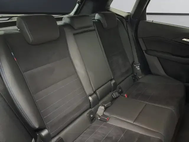 BMW 225