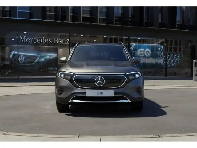 Mercedes-Benz EQB 300