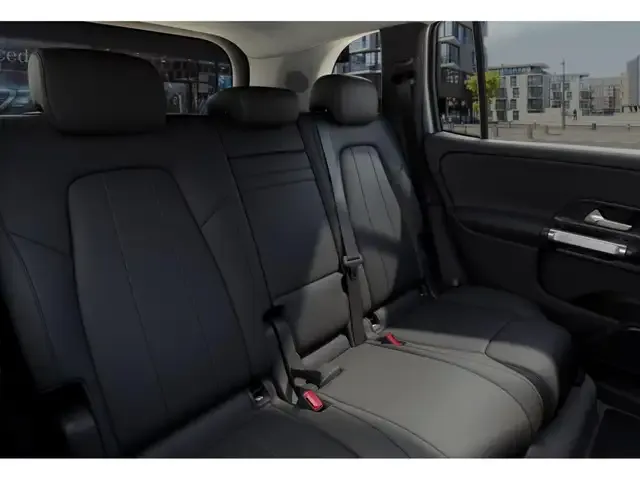 Mercedes-Benz EQB 300
