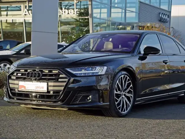Audi S8