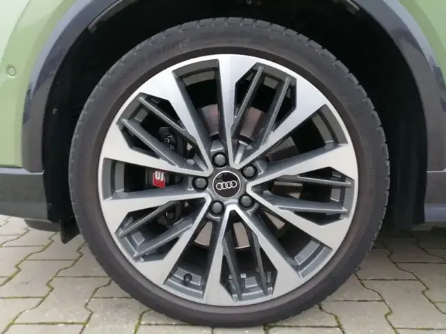 Audi SQ2