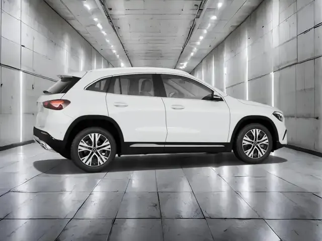Mercedes-Benz GLA 200