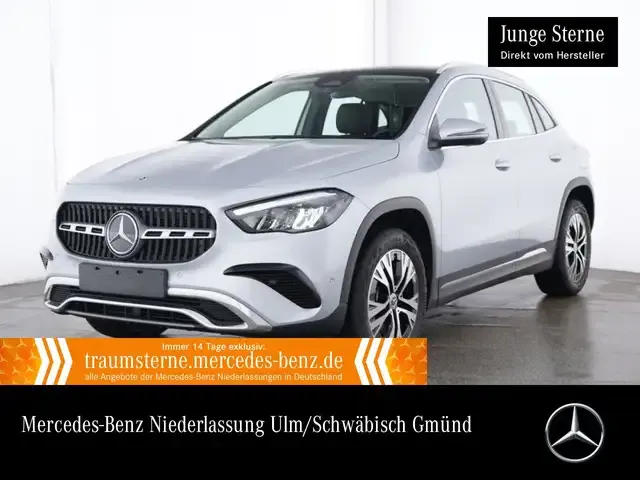 Mercedes-Benz GLA 220