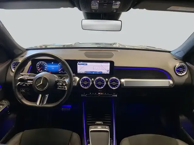 Mercedes-Benz GLB 200