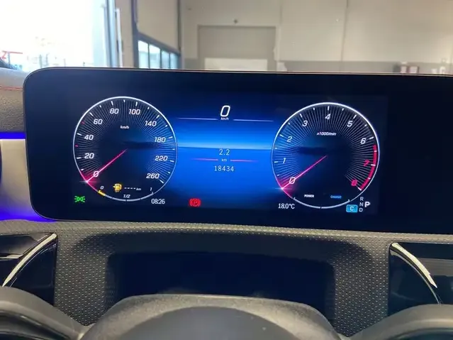 Mercedes-Benz CLA 200