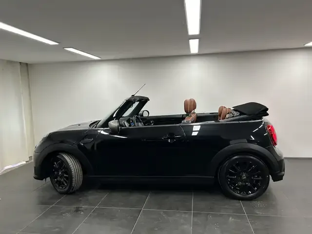MINI Cooper Cabrio