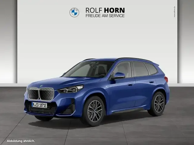 BMW iX1