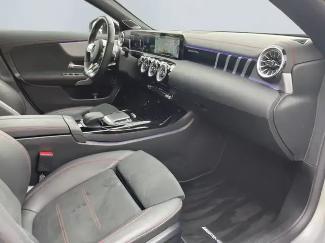 Mercedes-Benz CLA 35 AMG