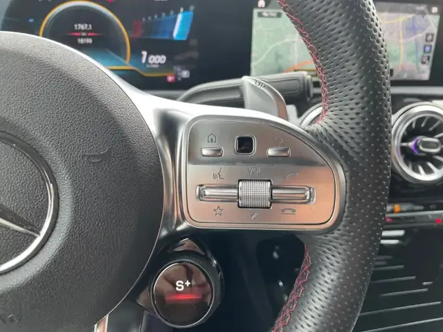 Mercedes-Benz CLA 35 AMG