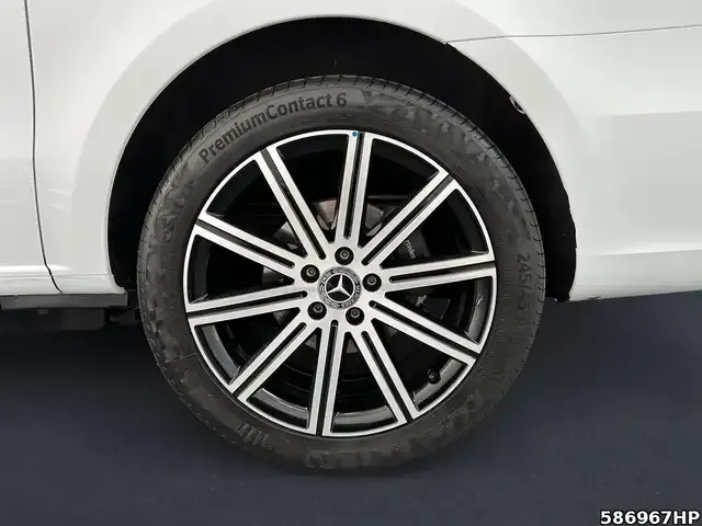 Mercedes-Benz V 220