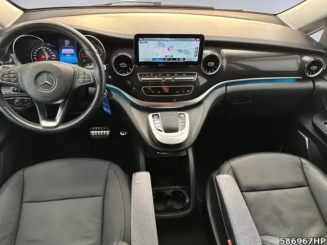Mercedes-Benz V 220