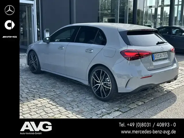 Mercedes-Benz A 200