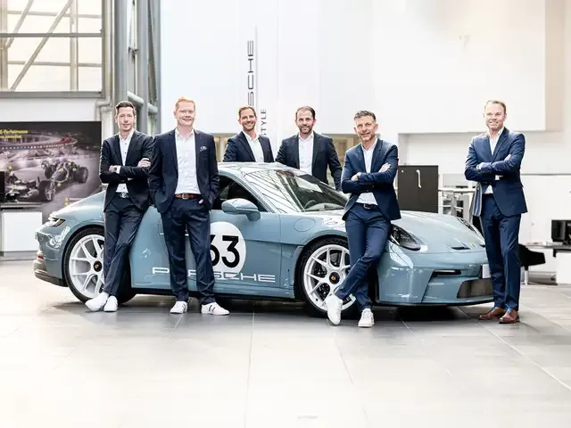 Porsche 992