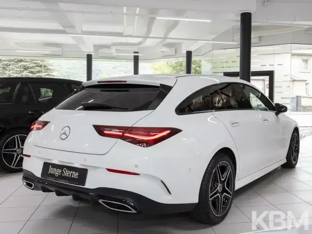 Mercedes-Benz CLA 180
