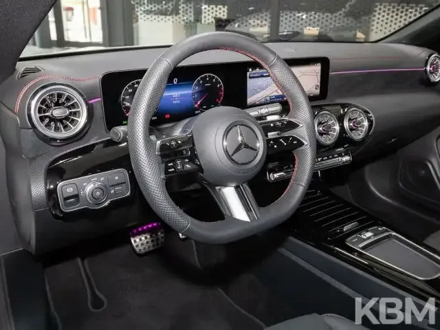 Mercedes-Benz CLA 180