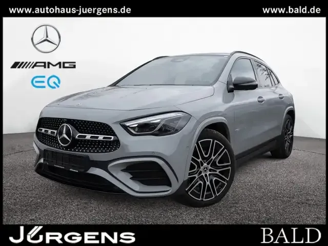 Mercedes-Benz GLA 220