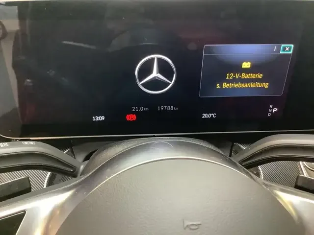 Mercedes-Benz V 220