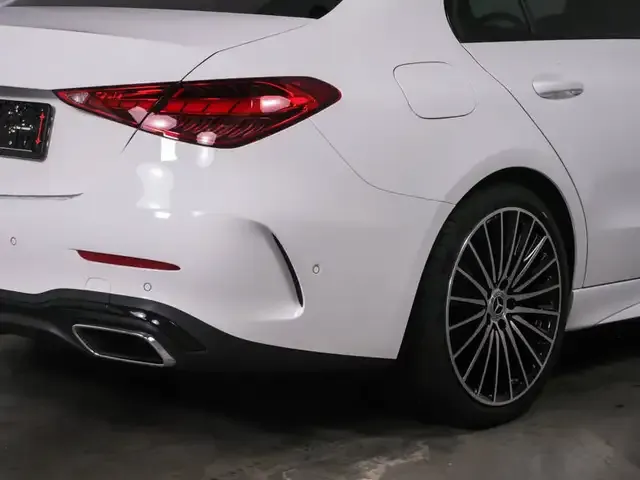 Mercedes-Benz C 200