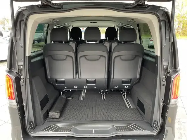 Mercedes-Benz V 250