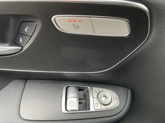 Mercedes-Benz V 250