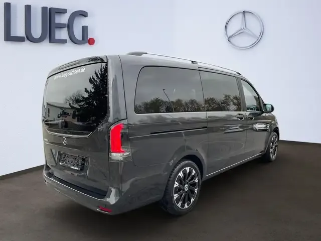 Mercedes-Benz V 250