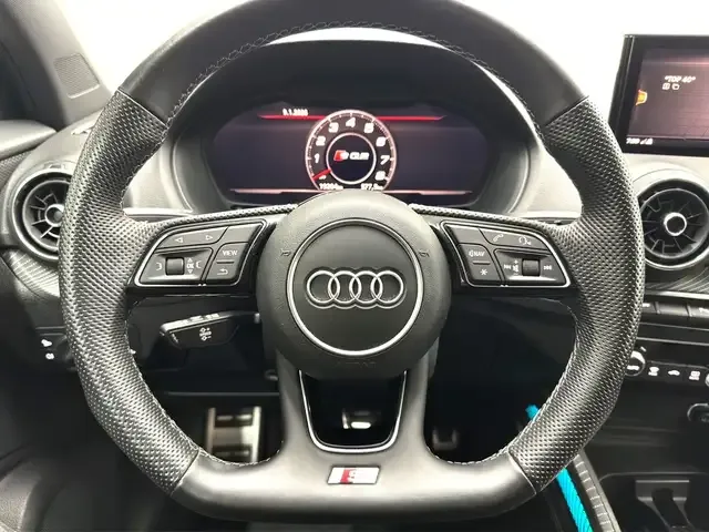 Audi SQ2