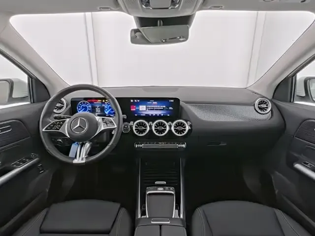 Mercedes-Benz EQA 300