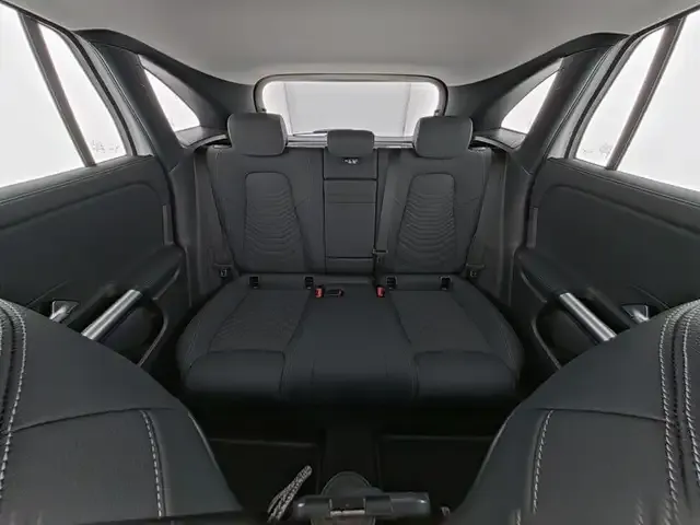 Mercedes-Benz EQA 300