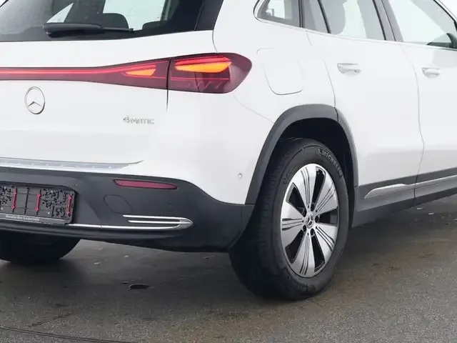 Mercedes-Benz EQA 300